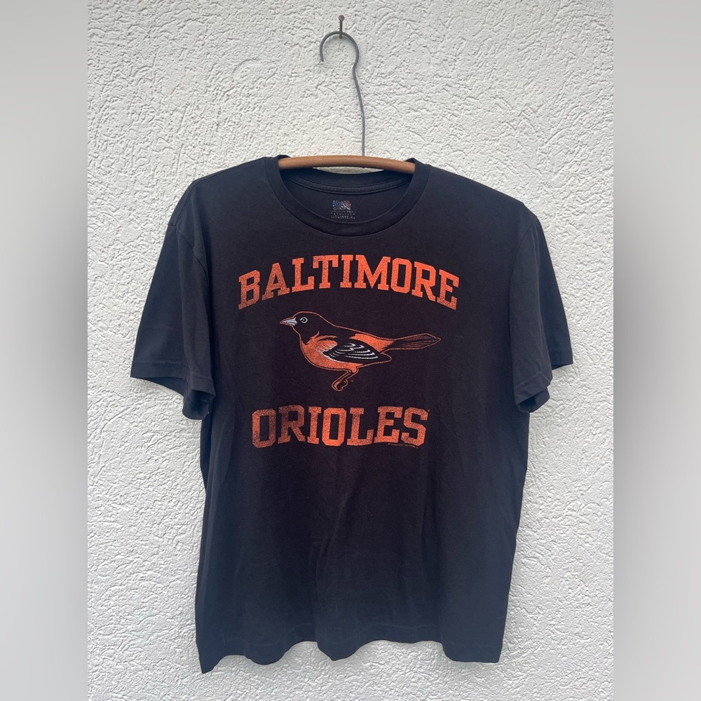 Baltimore Orioles T Shirt Men’s Size Large.